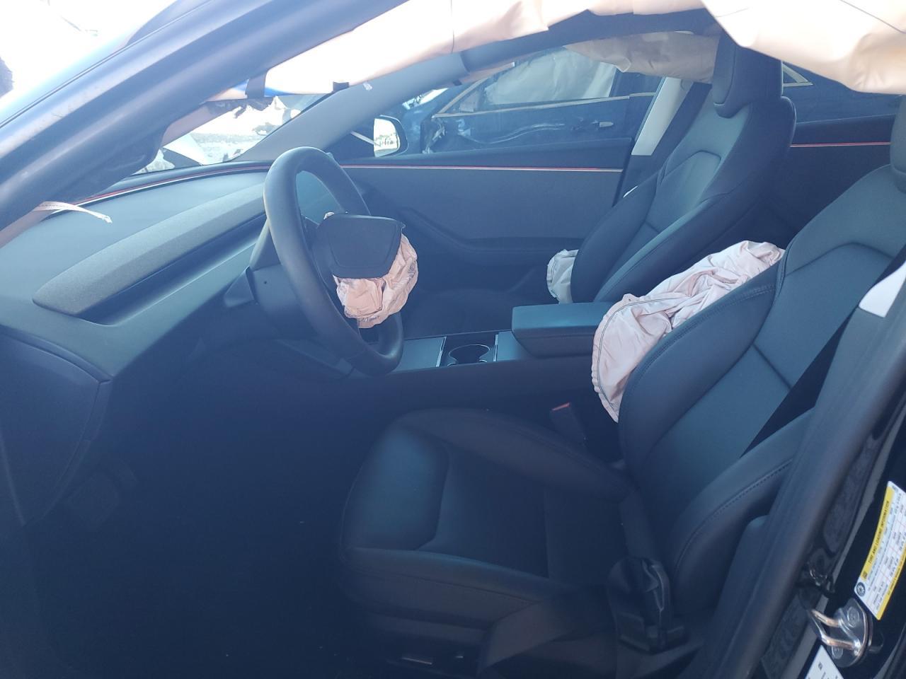 2024 Tesla Model 3 - zdjęcie 7