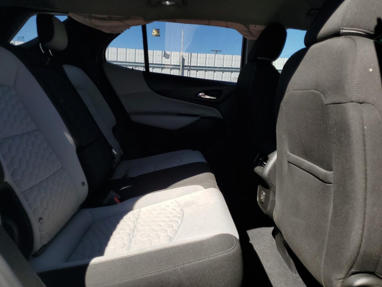 2020 Chevrolet Equinox Ls - zdjęcie 11