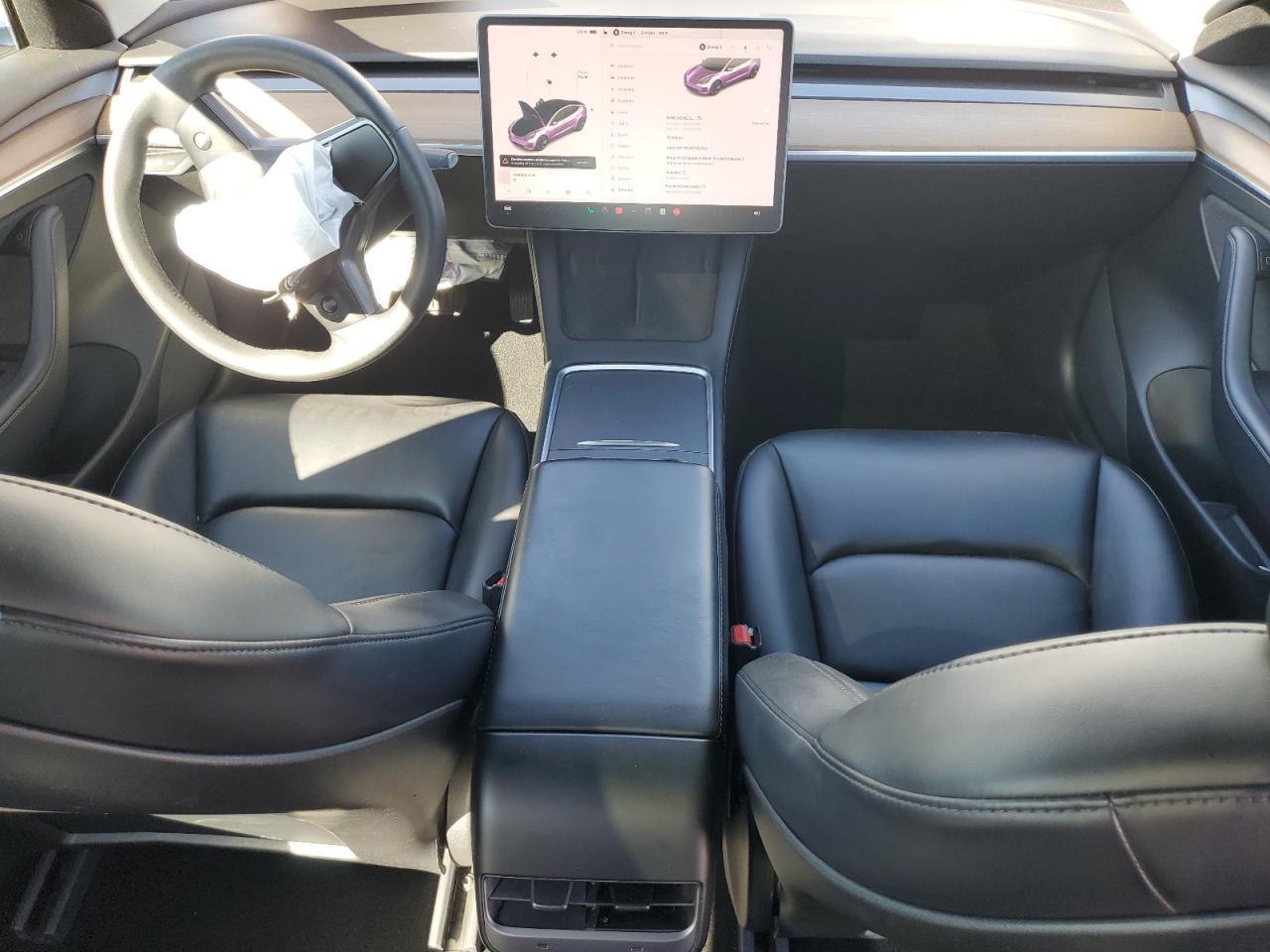 2021 Tesla Model 3 - zdjęcie 8