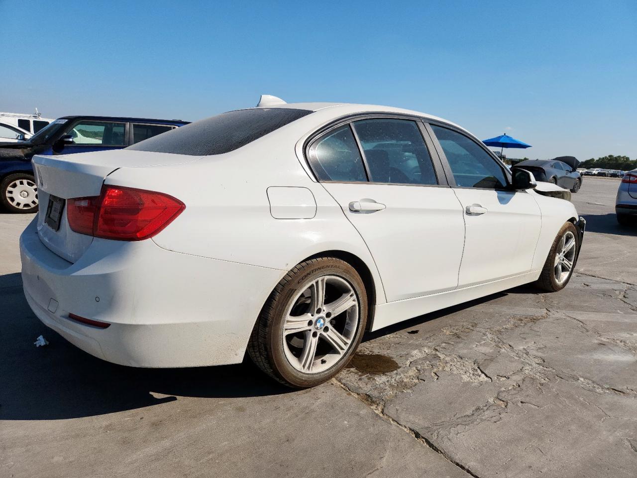 2015 BMW 328 I - zdjęcie 3
