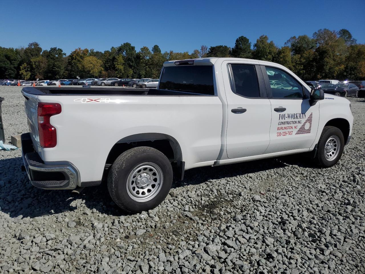 2023 Chevrolet Silverado - zdjęcie 3