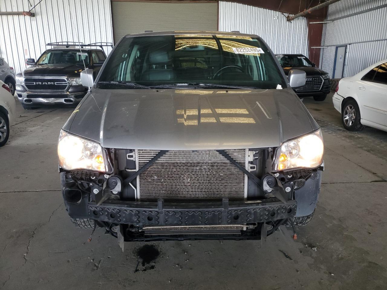 2019 Dodge Caravan - zdjęcie 5