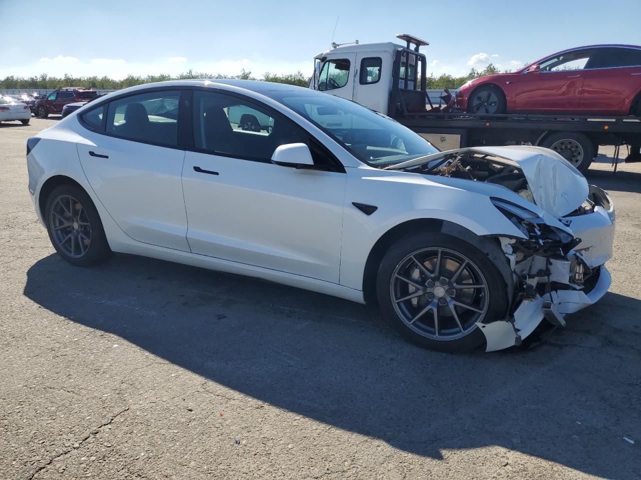 2021 Tesla Model 3 - zdjęcie 4