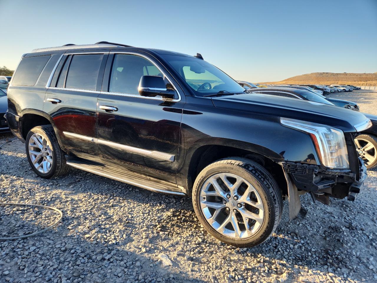 2016 Cadillac Escalade Luxury - zdjęcie 4