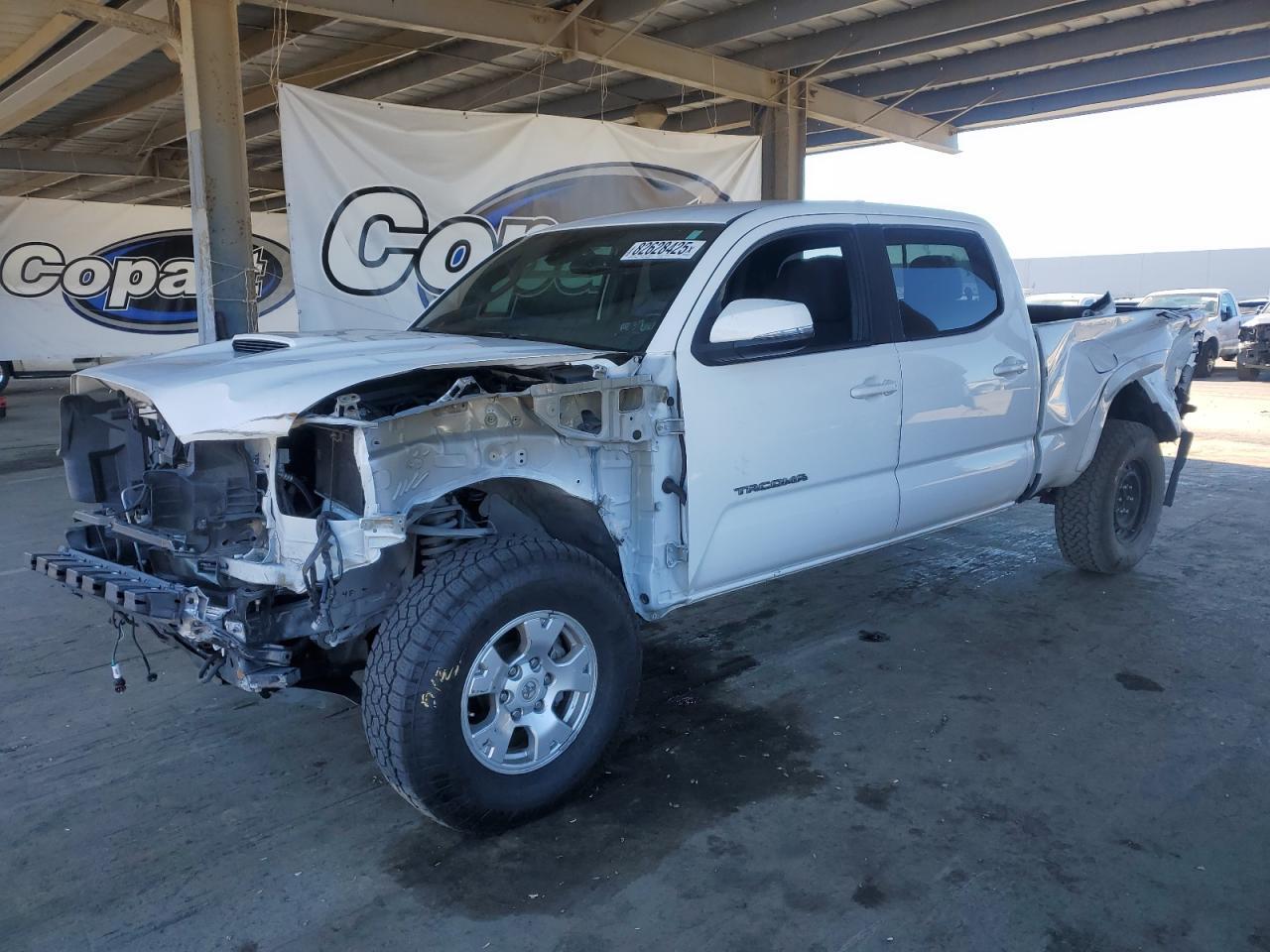 2019 Toyota Tacoma - zdjęcie główne