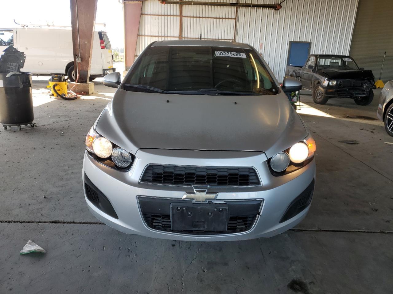 2013 Chevrolet Sonic - zdjęcie 5