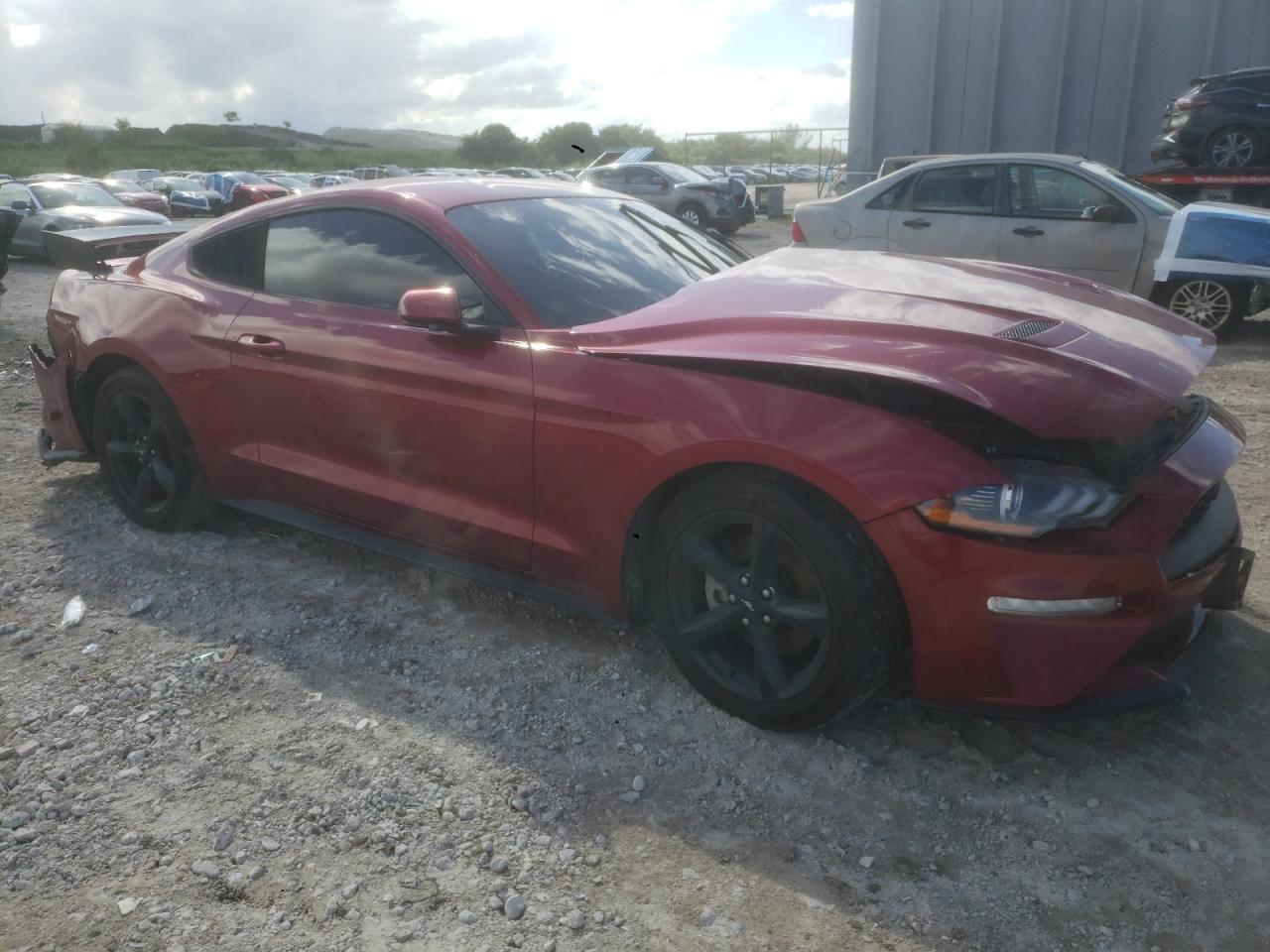 2018 Ford Mustang - zdjęcie 4