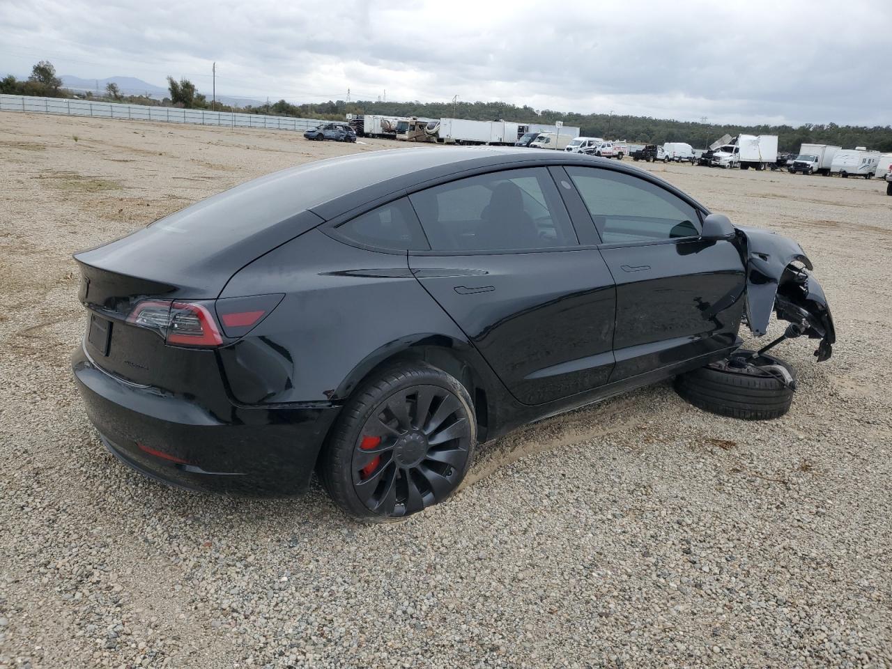2022 Tesla Model 3 - zdjęcie 3