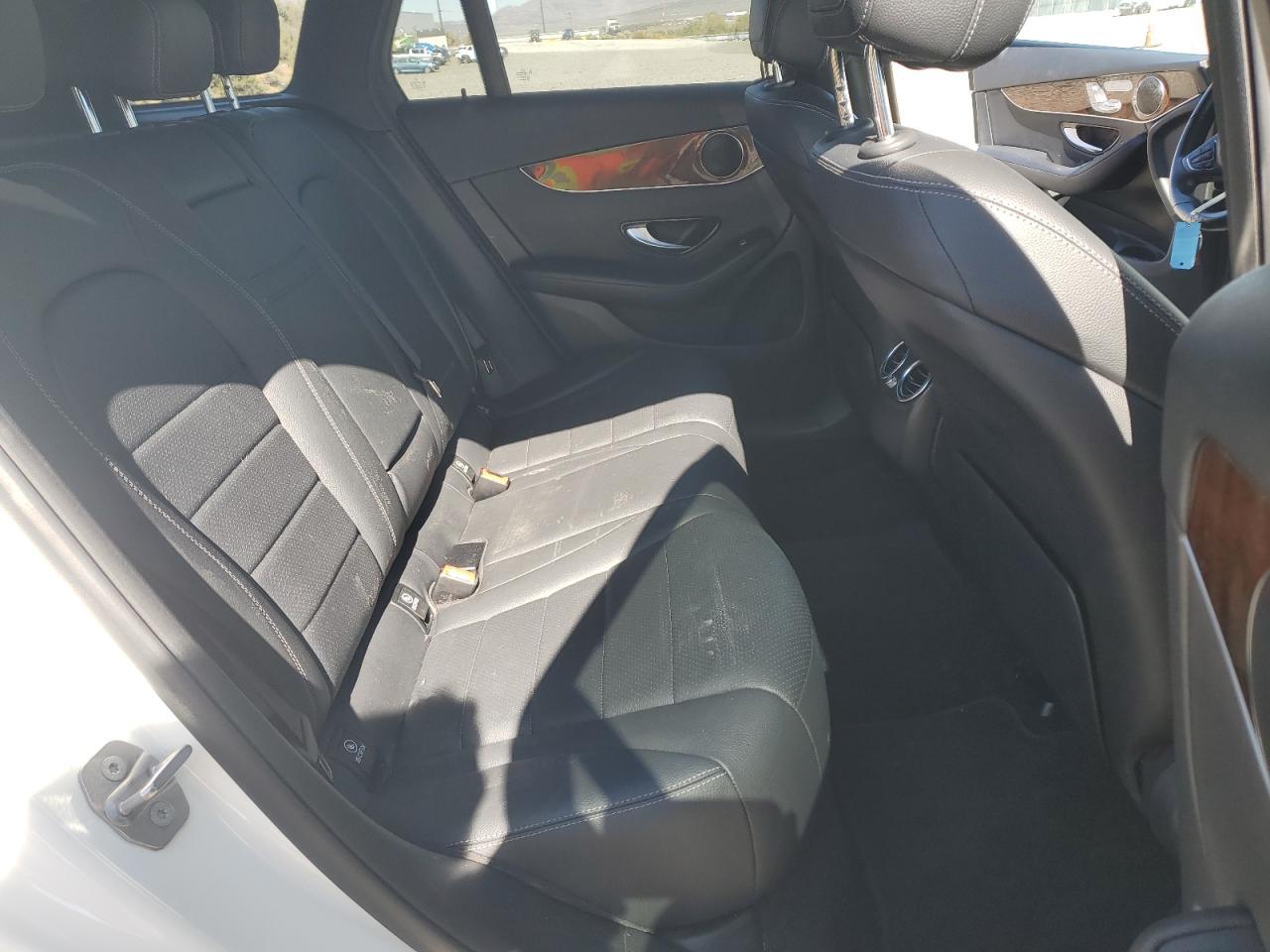 2019 Mercedes-Benz GLC - zdjęcie 11