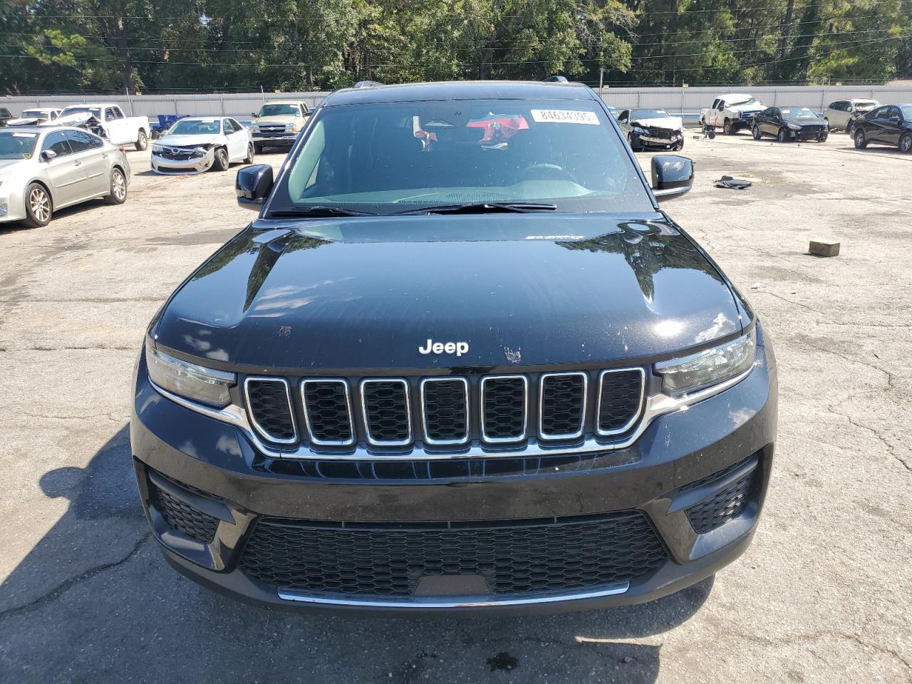 2025 Jeep Grand Cherokee Laredo - zdjęcie 5