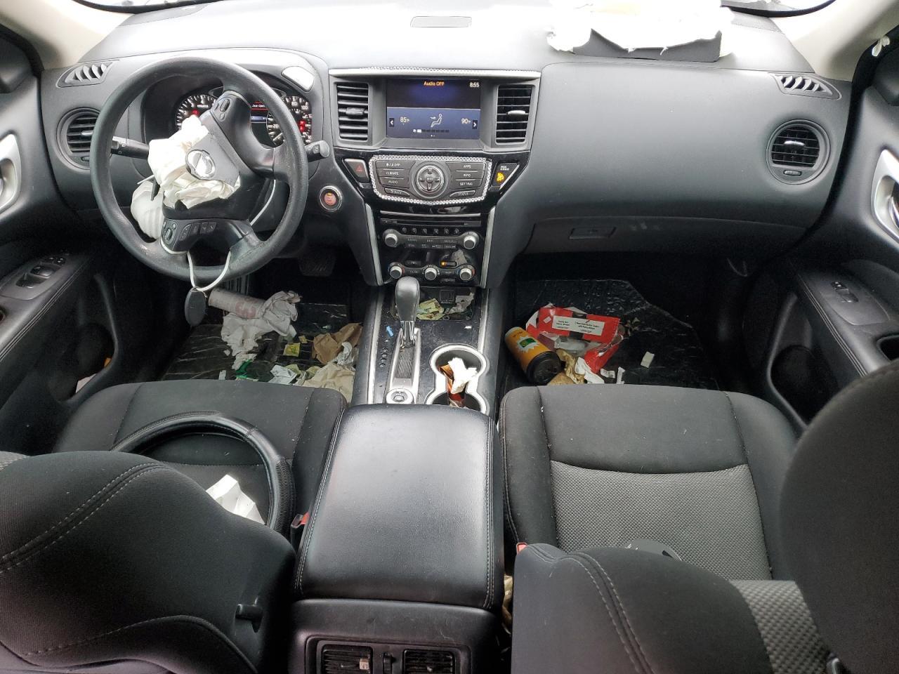 2020 Nissan Pathfinder S - zdjęcie 8