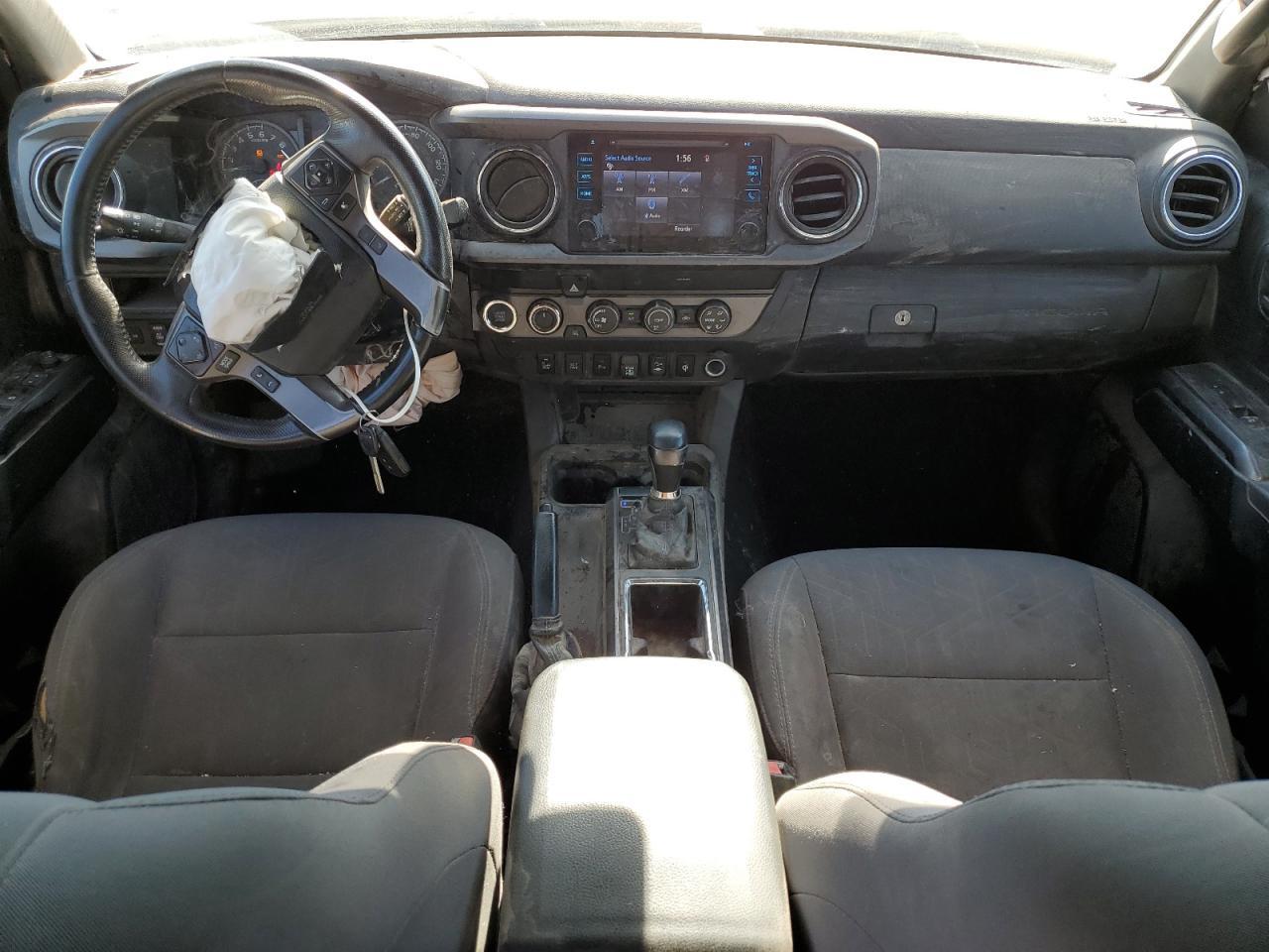 2019 Toyota Tacoma - zdjęcie 8