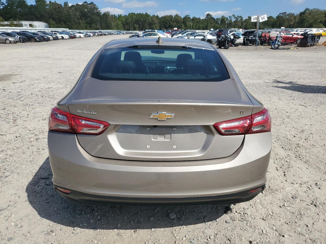 2024 Chevrolet Malibu Premier - zdjęcie 6