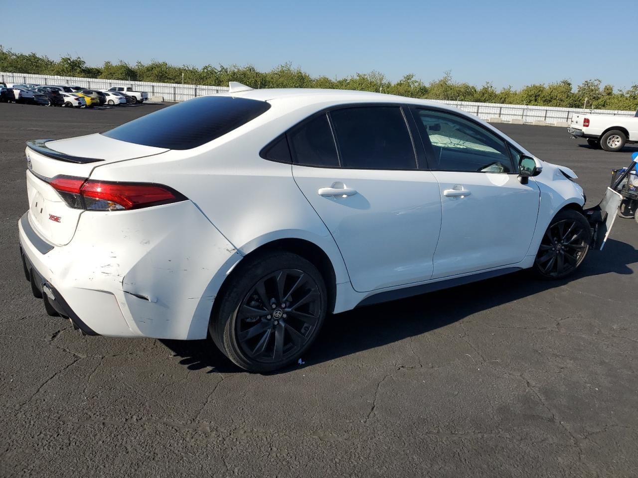 2023 Toyota Corolla - zdjęcie 3