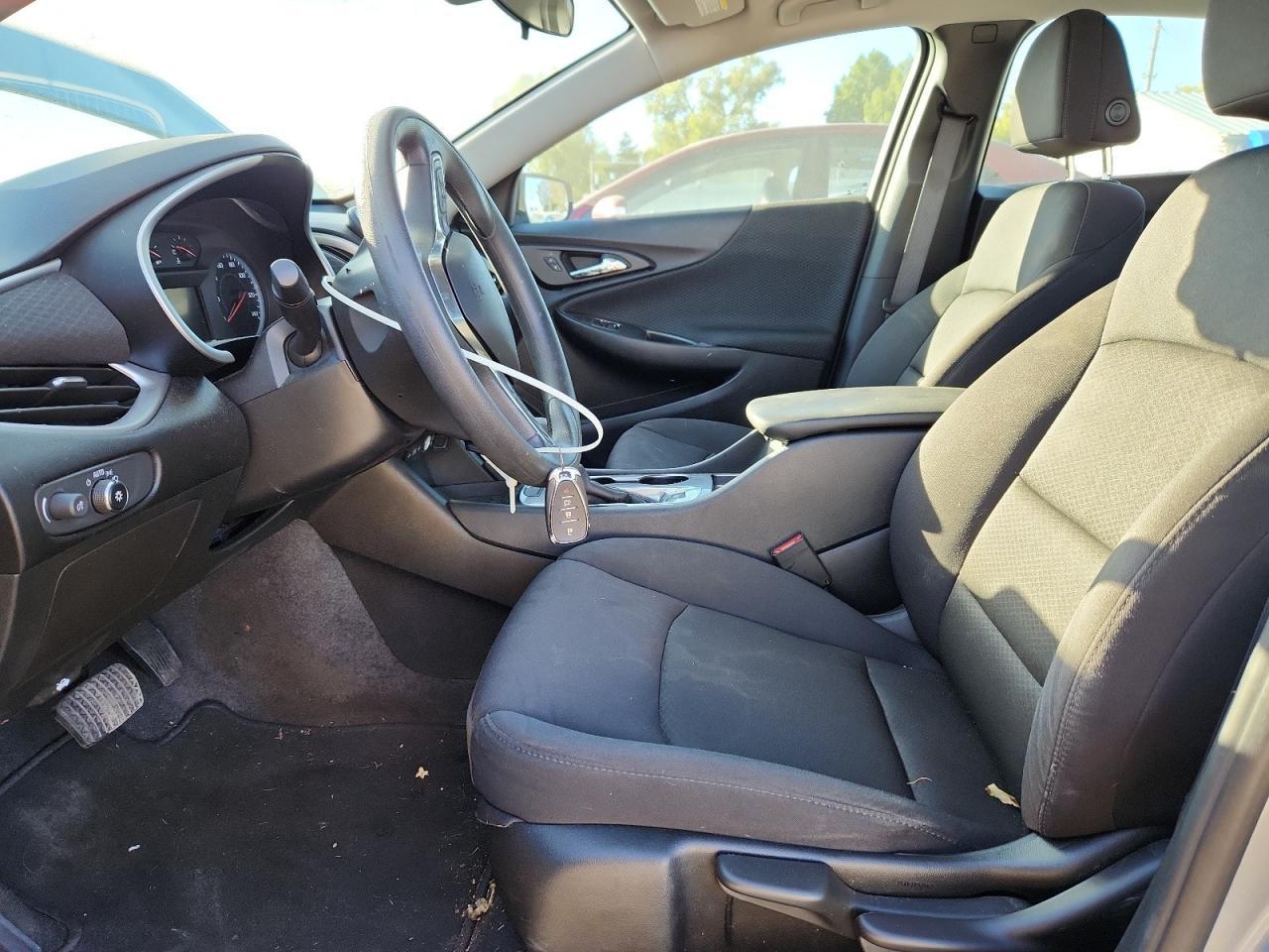 2023 Chevrolet Malibu Ls - zdjęcie 7