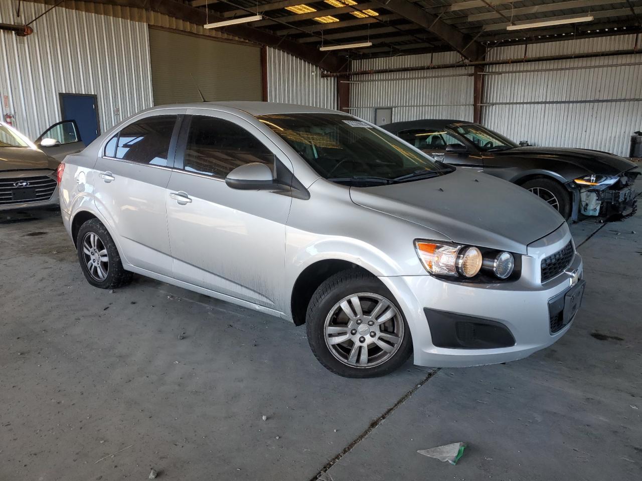 2013 Chevrolet Sonic - zdjęcie 4