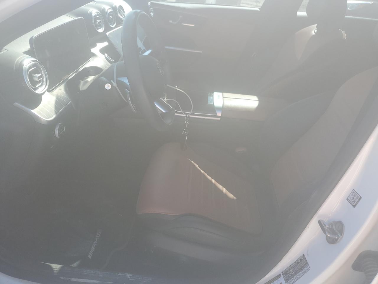 2023 Mercedes-Benz C 300 - zdjęcie 7