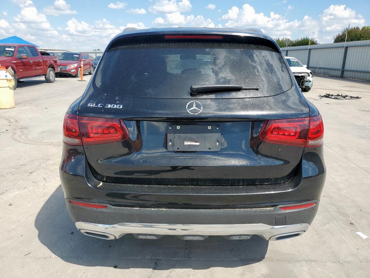 2021 Mercedes-Benz GLC - zdjęcie 6