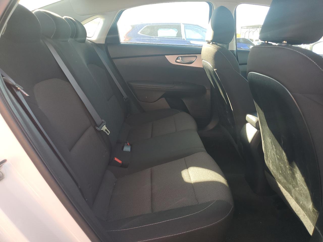 2023 Kia Forte - zdjęcie 10