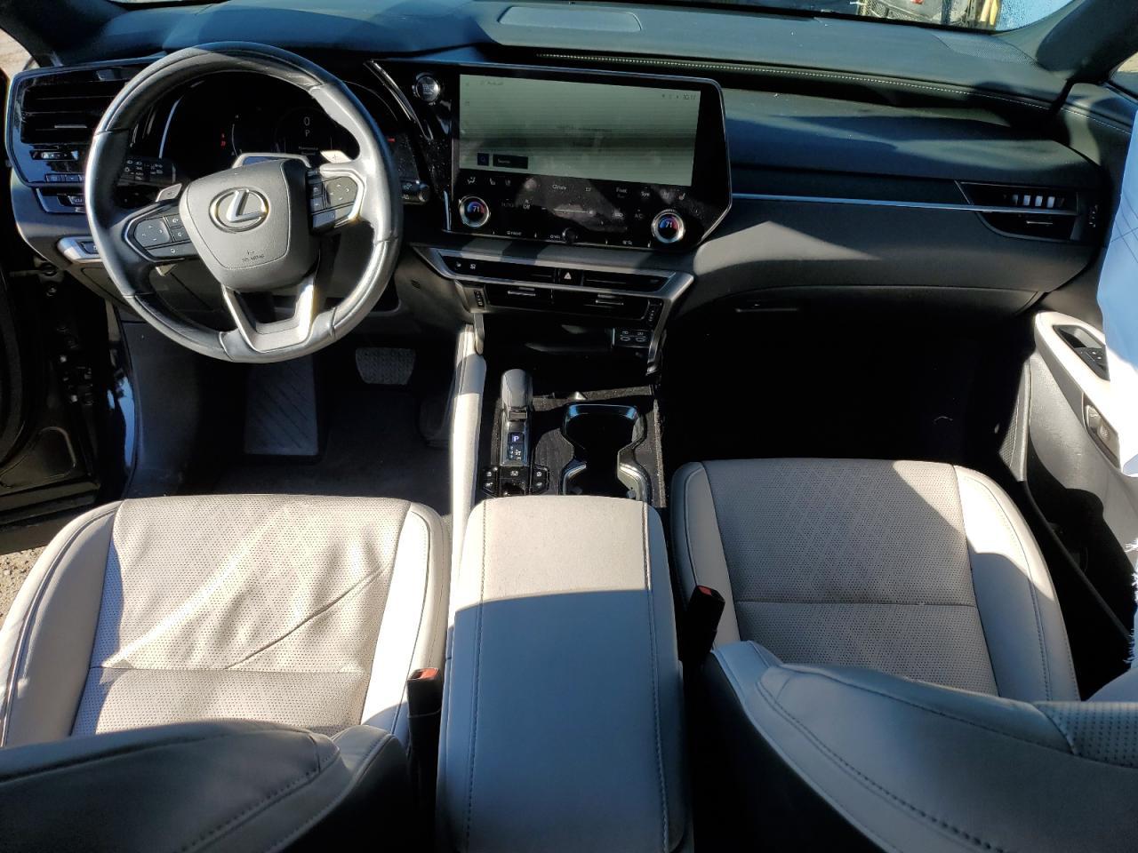 2024 Lexus RX - zdjęcie 8