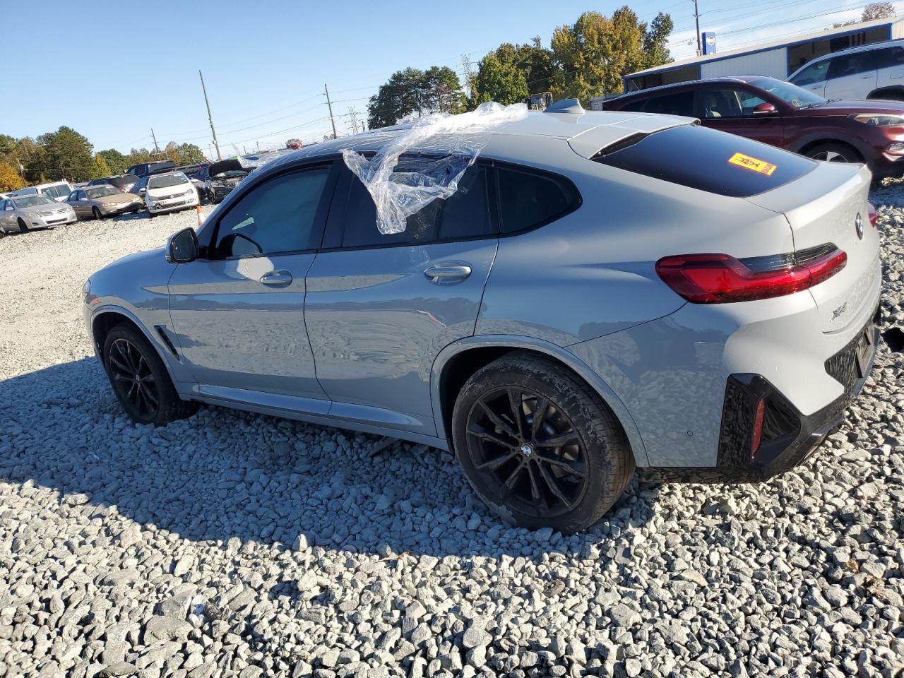 2024 BMW X4 - zdjęcie 2