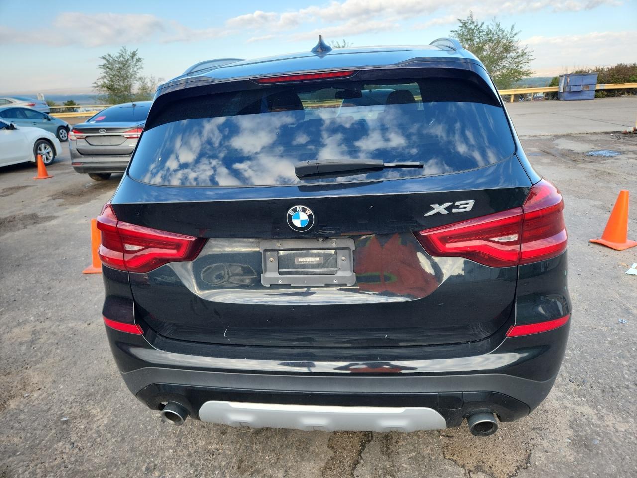 2018 BMW X3 xDrive30I - zdjęcie 6