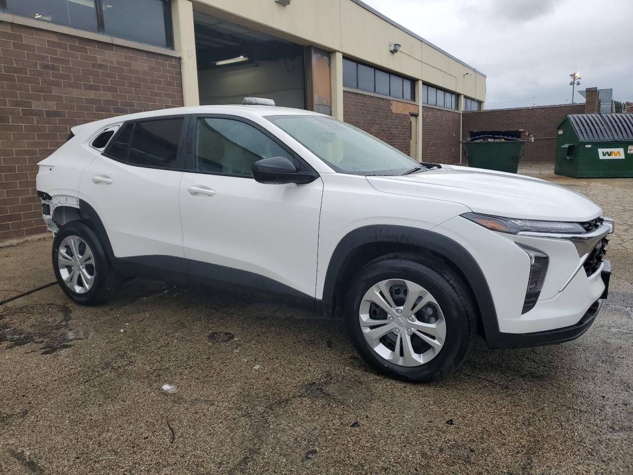 2025 Chevrolet Trax Ls - zdjęcie 4