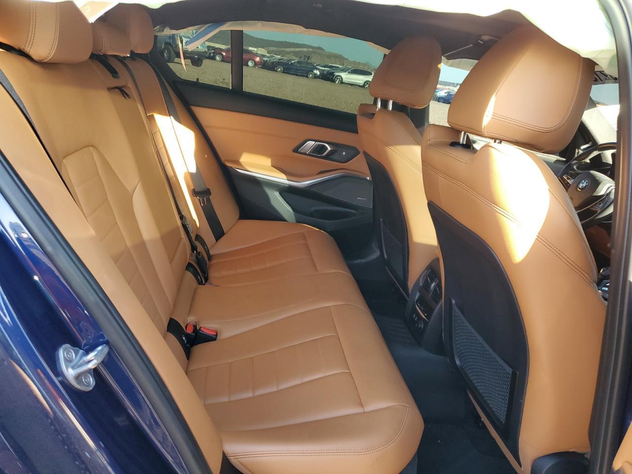2019 BMW Seria 3 - zdjęcie 10