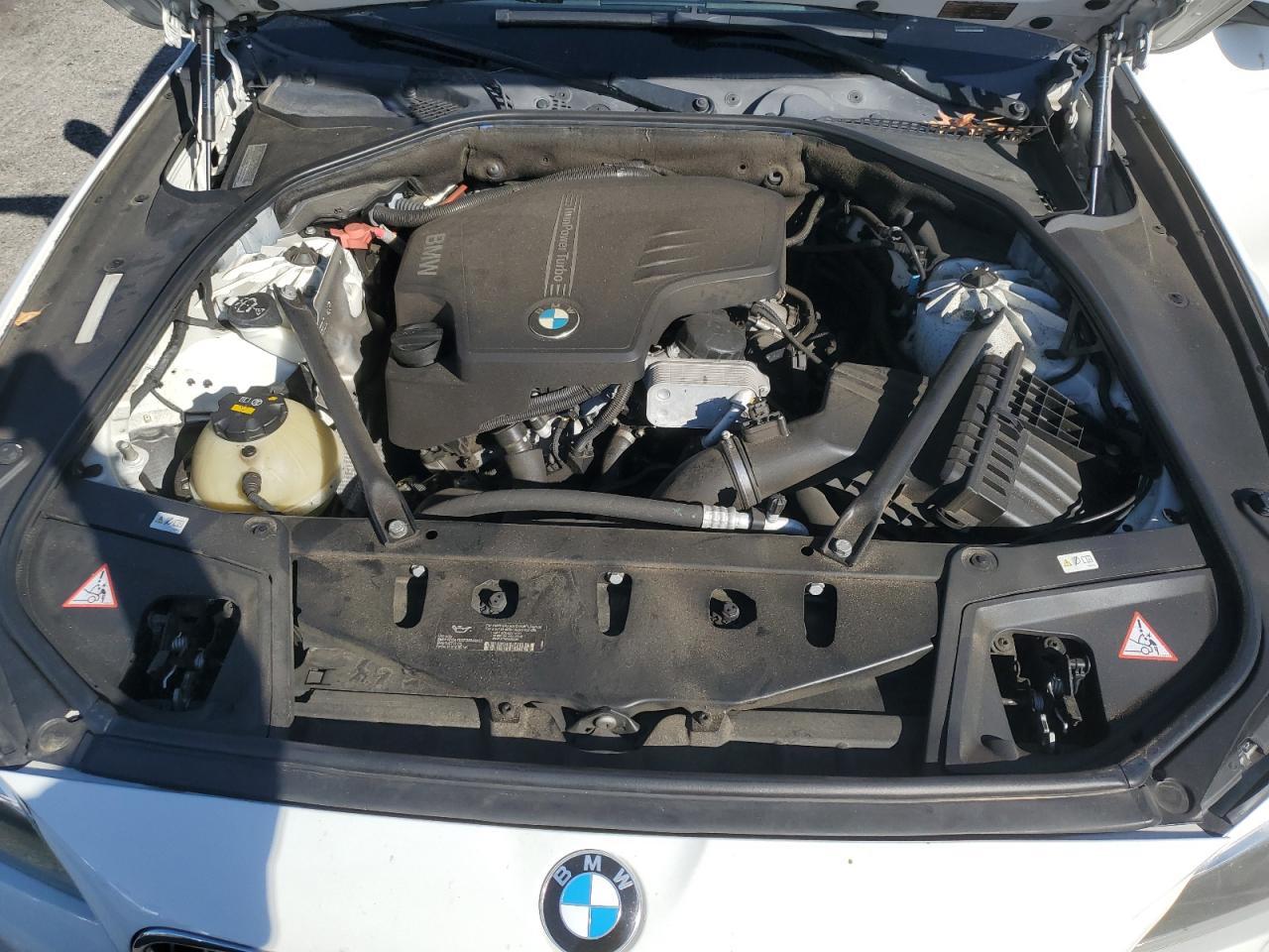 2015 BMW 528 I - zdjęcie 11