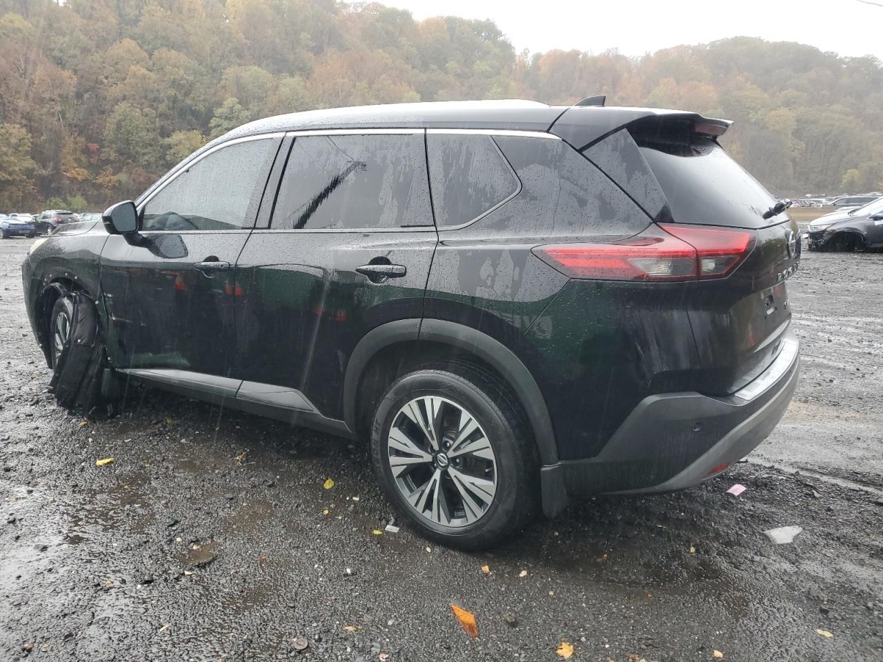 2021 Nissan Rogue - zdjęcie 2