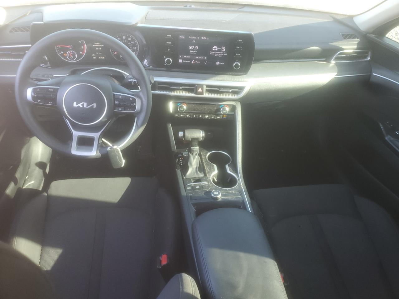 2022 Kia K5 - zdjęcie 8