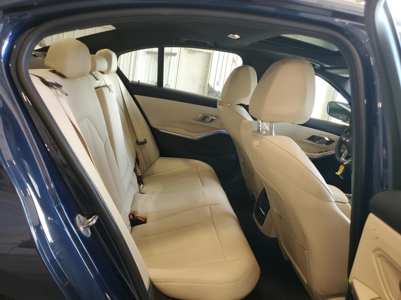 2021 BMW 330Xi - zdjęcie 10