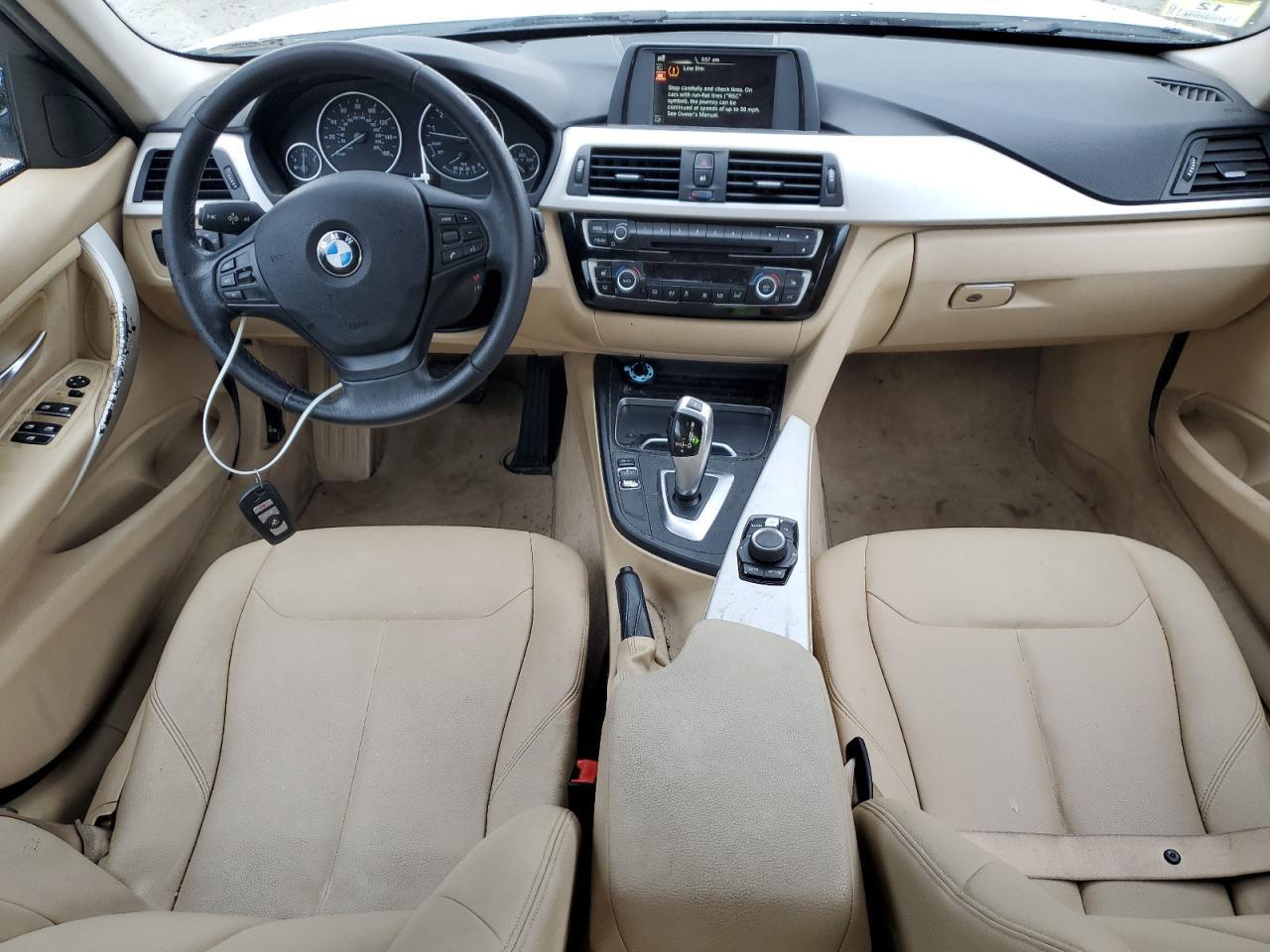 2016 BMW 320 I - zdjęcie 8