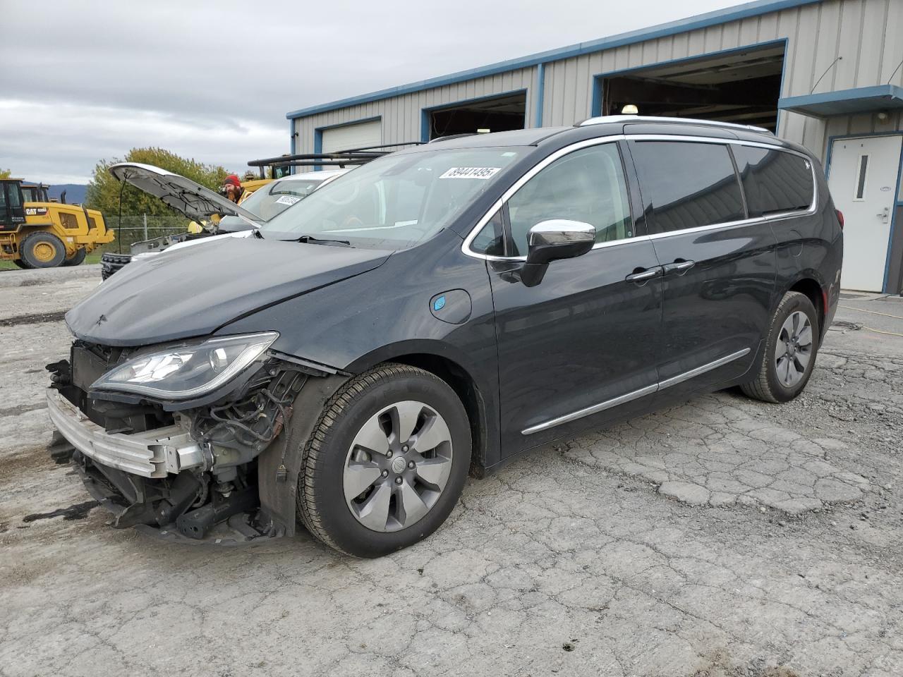 2017 Chrysler Pacifica - zdjęcie główne