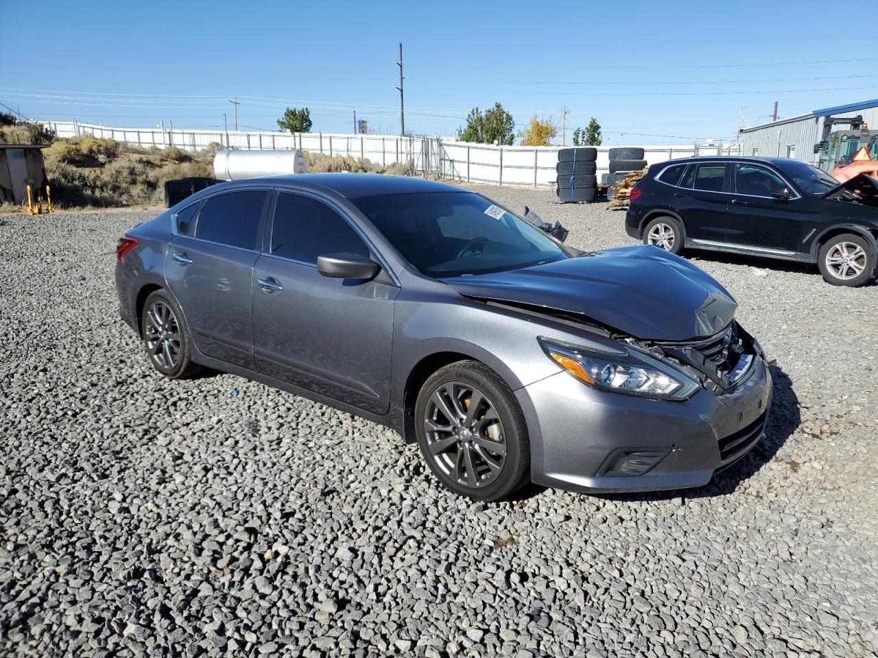 2018 Nissan Altima - zdjęcie 4