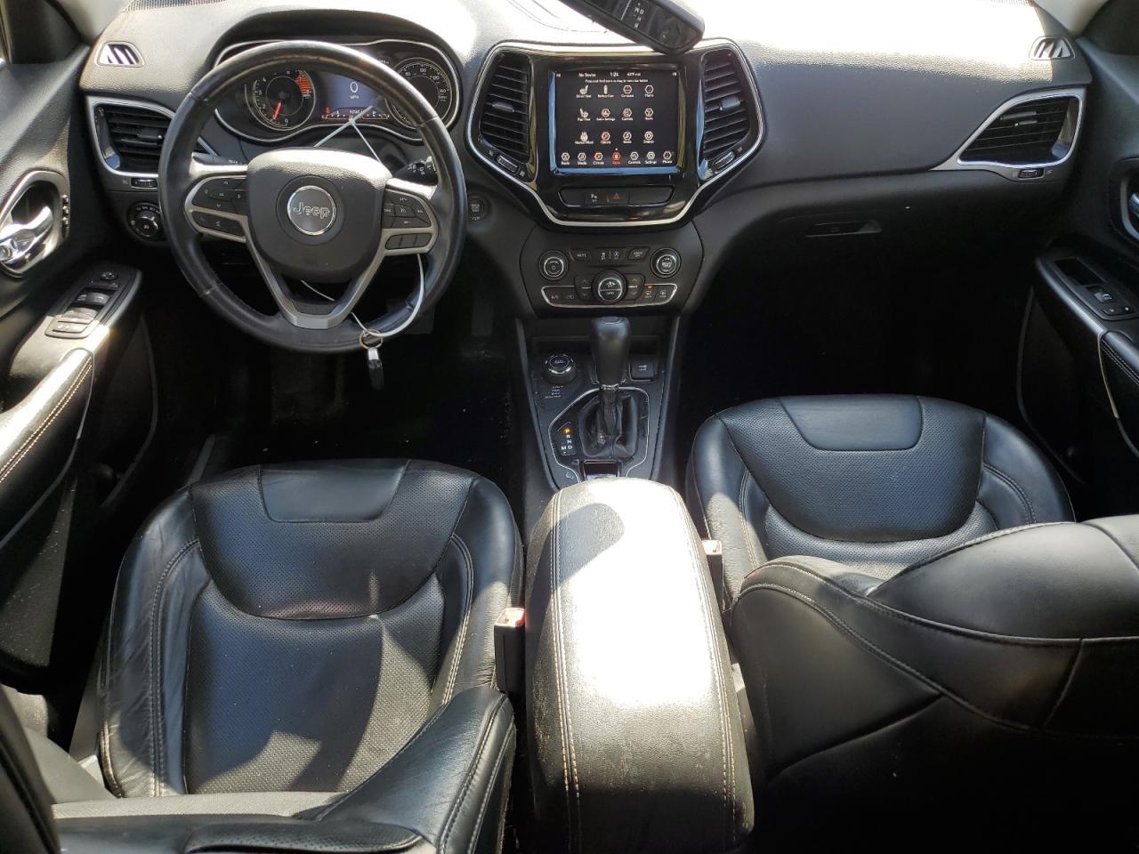 2019 Jeep Cherokee - zdjęcie 8