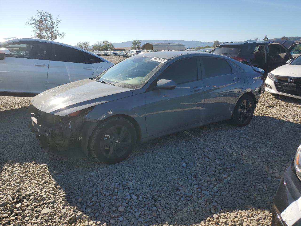 2021 Hyundai Elantra - zdjęcie główne