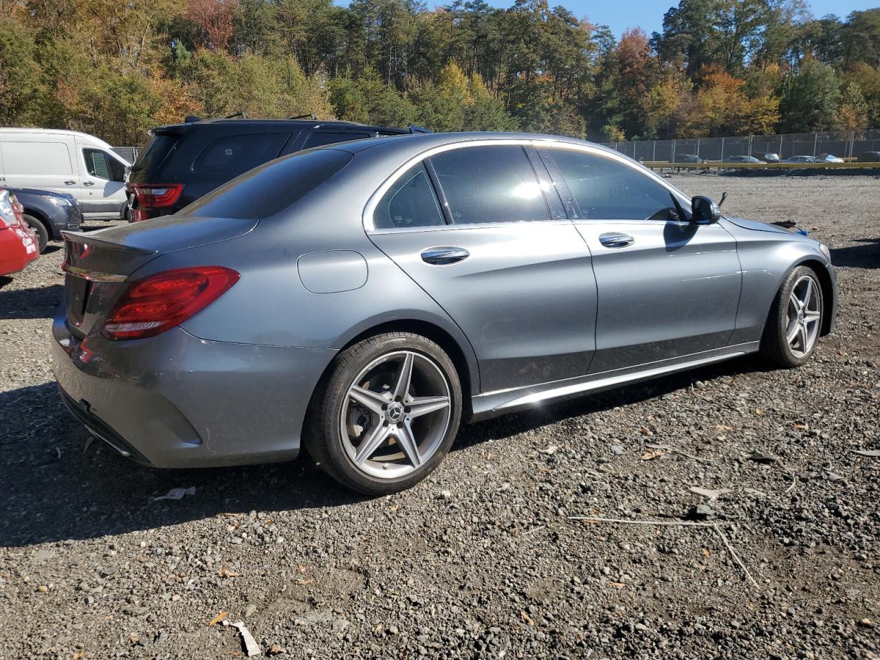 2017 Mercedes-Benz C 300 - zdjęcie 3
