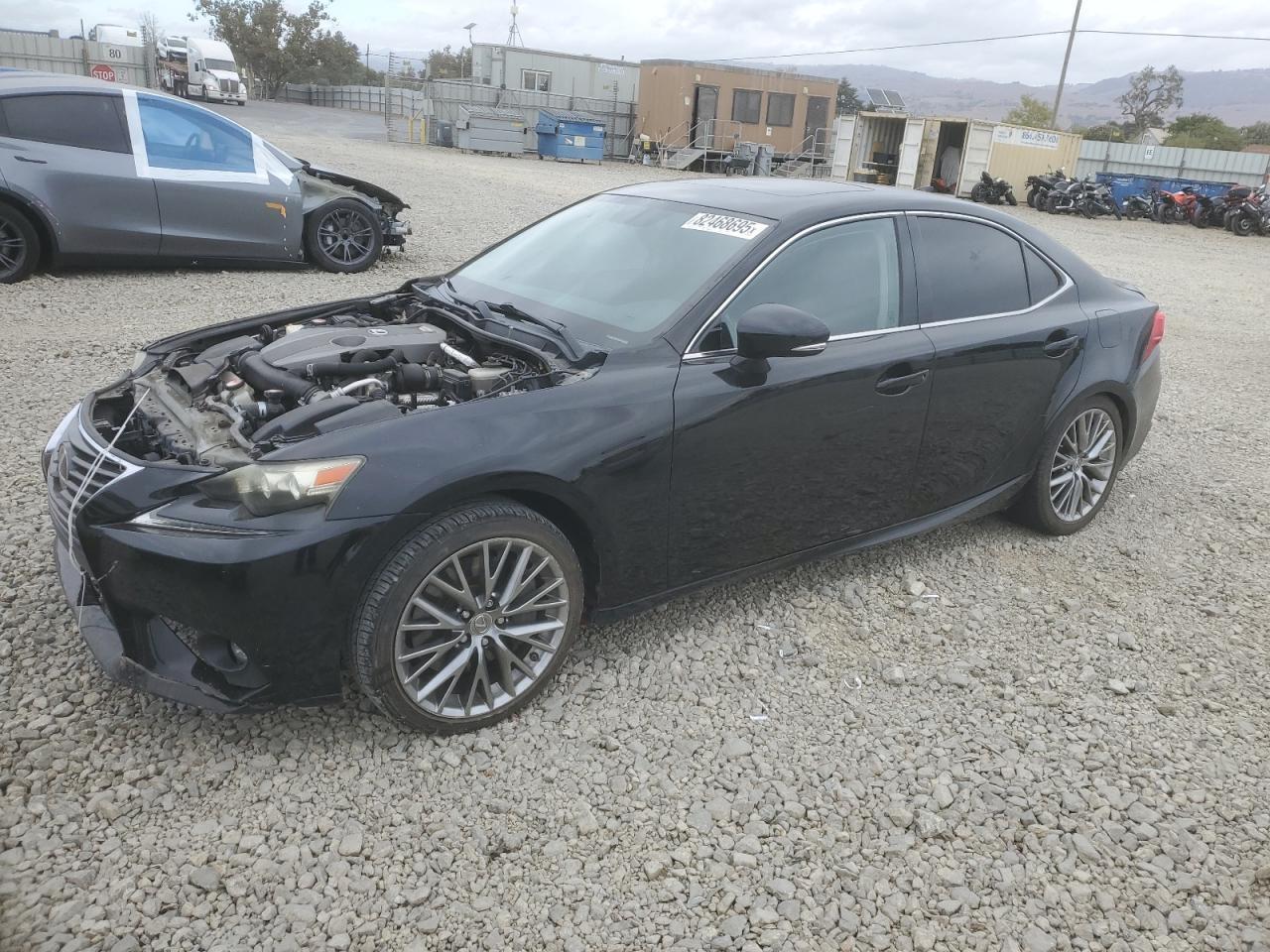 2016 Lexus IS - zdjęcie główne