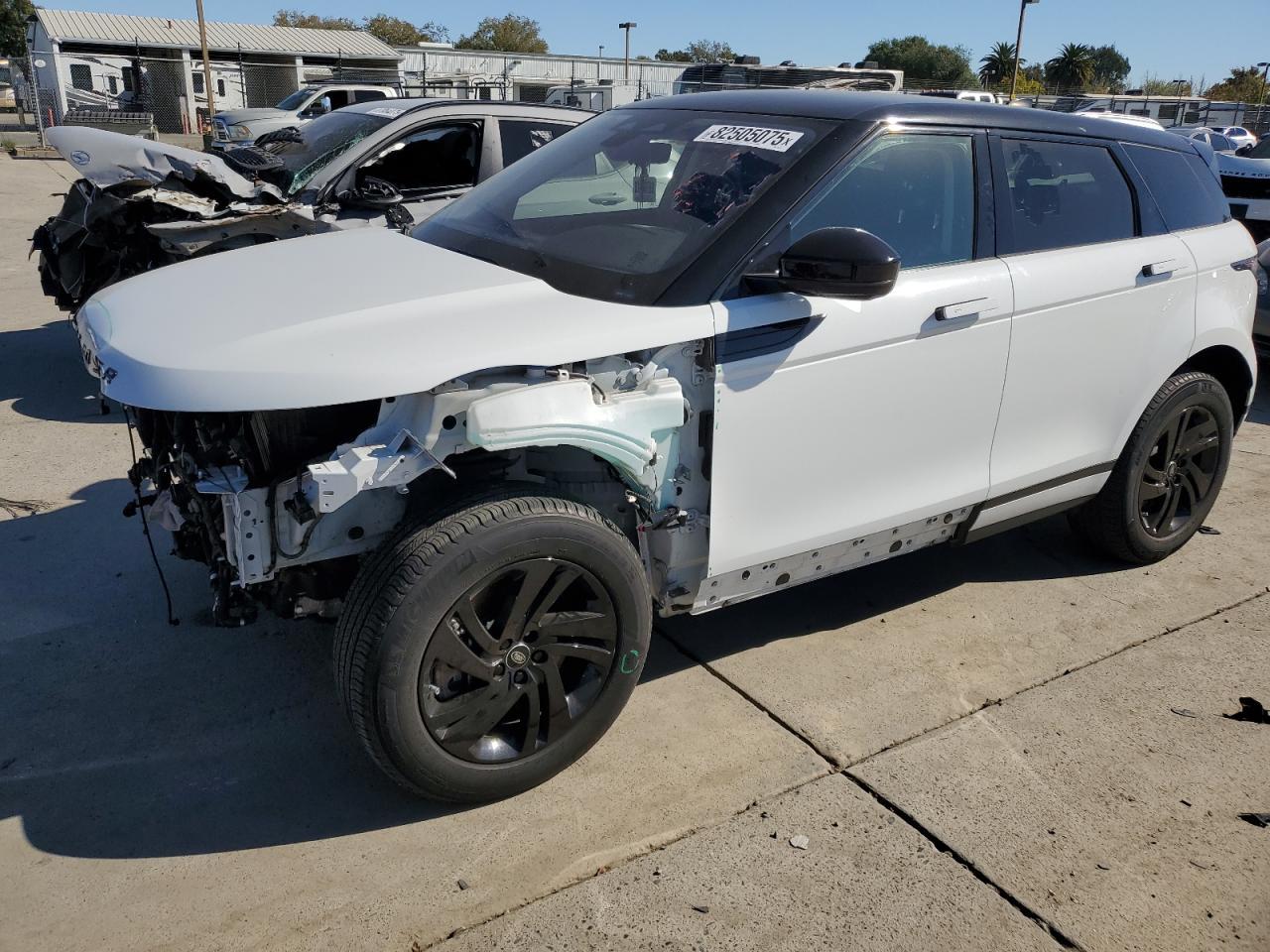 2021 Land Rover Range Rover Evoque - zdjęcie główne