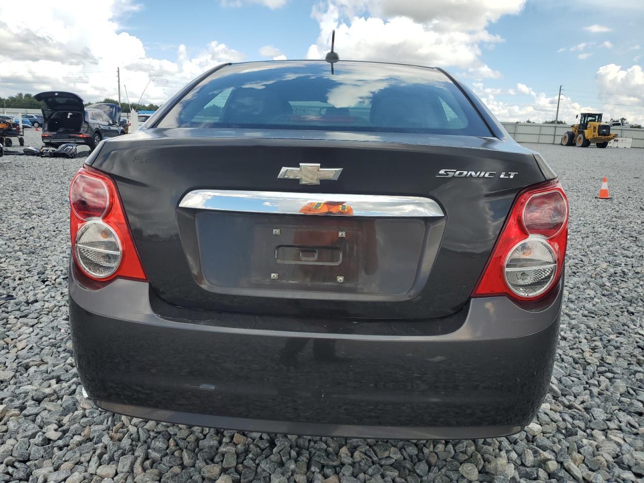 2015 Chevrolet Sonic Lt - zdjęcie 6