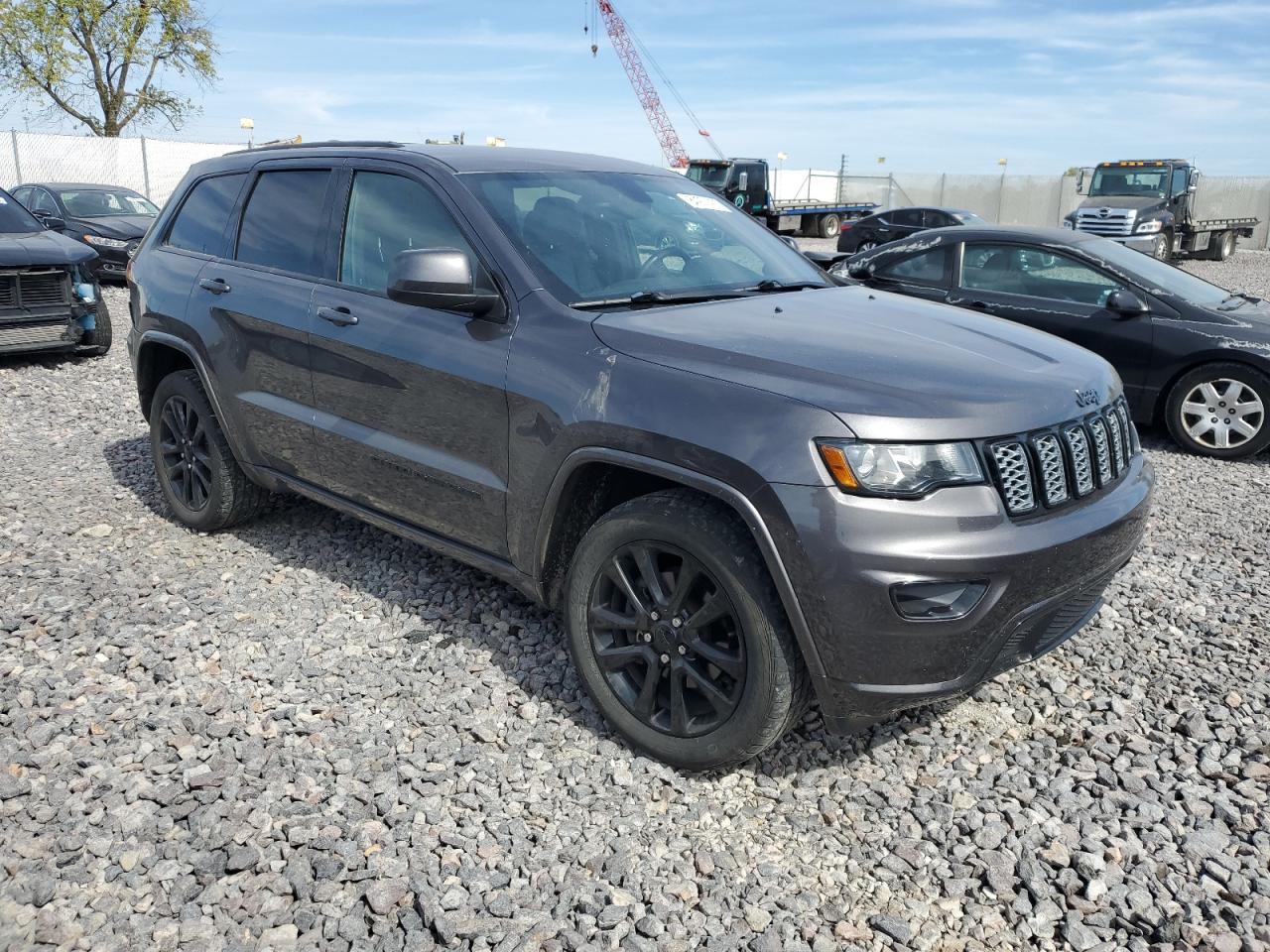 2018 Jeep Grand Cherokee - zdjęcie 4