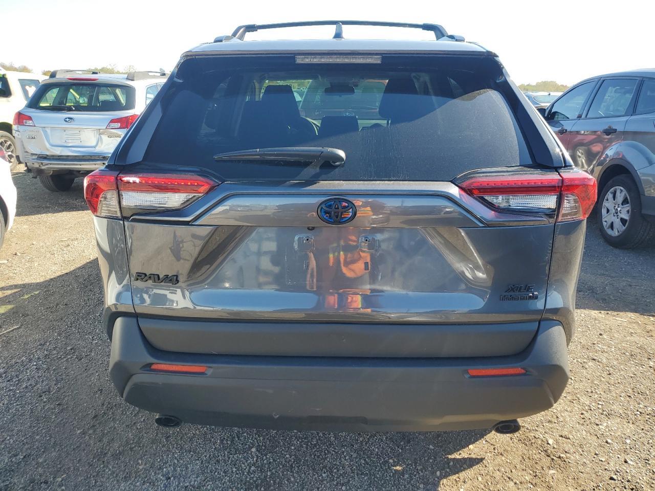 2024 Toyota Rav4 Xle - zdjęcie 6