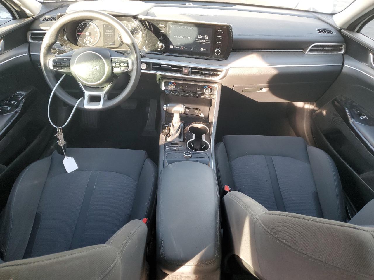 2024 Kia K5 - zdjęcie 8