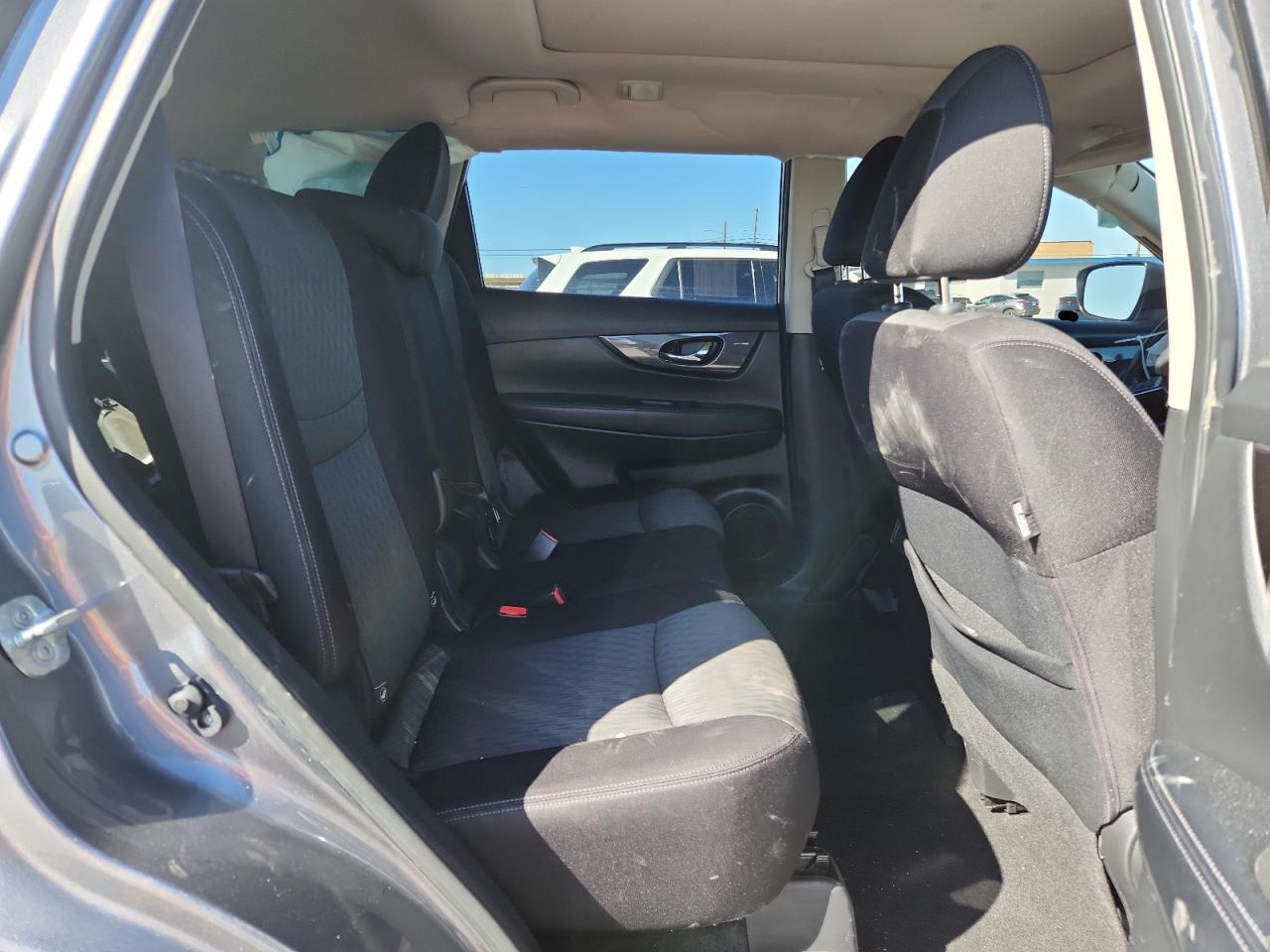 2018 Nissan Rogue - zdjęcie 10