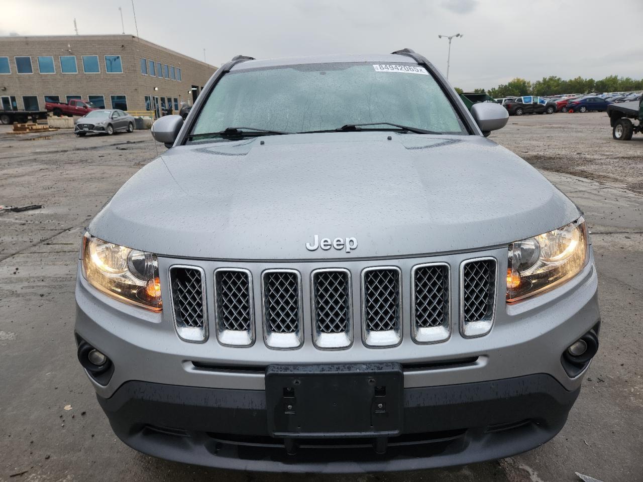 2016 Jeep Compass Latitude - zdjęcie 5