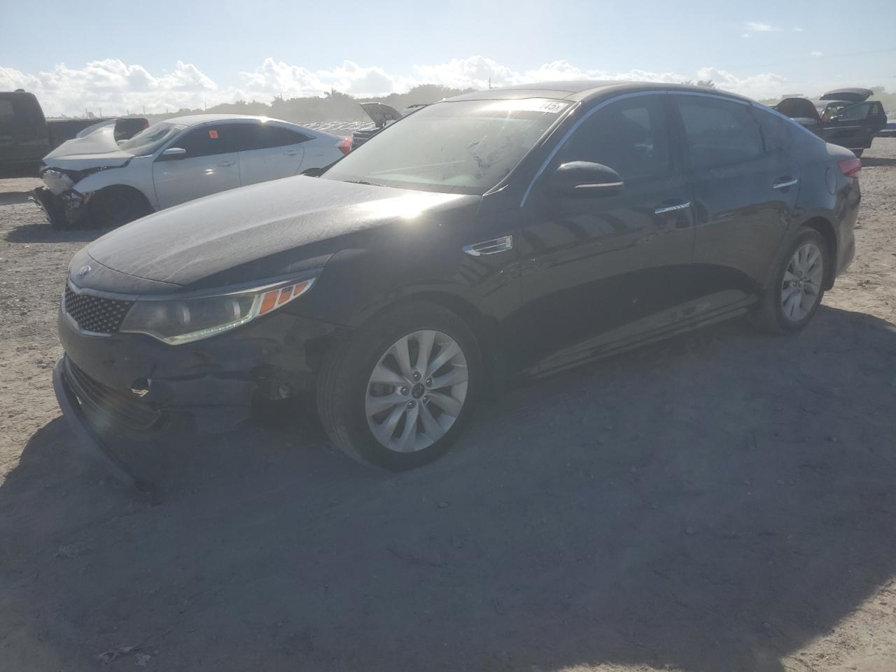 2016 Kia Optima - zdjęcie główne