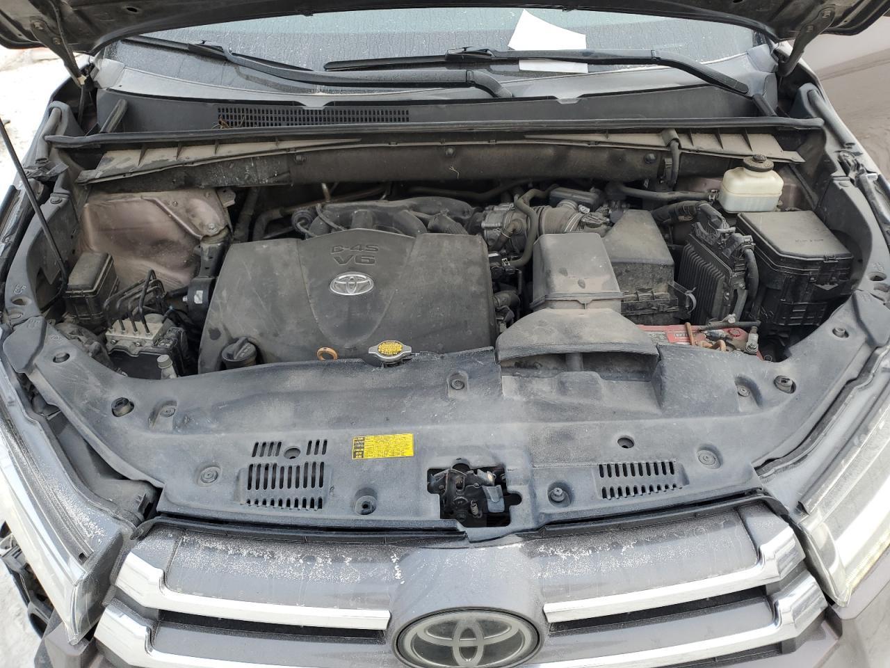 2017 Toyota Highlander - zdjęcie 12