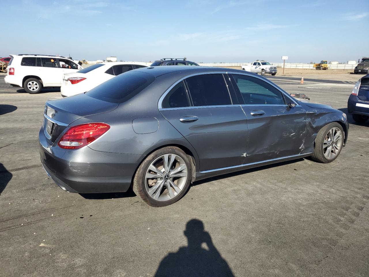 2018 Mercedes-Benz C 300 - zdjęcie 3