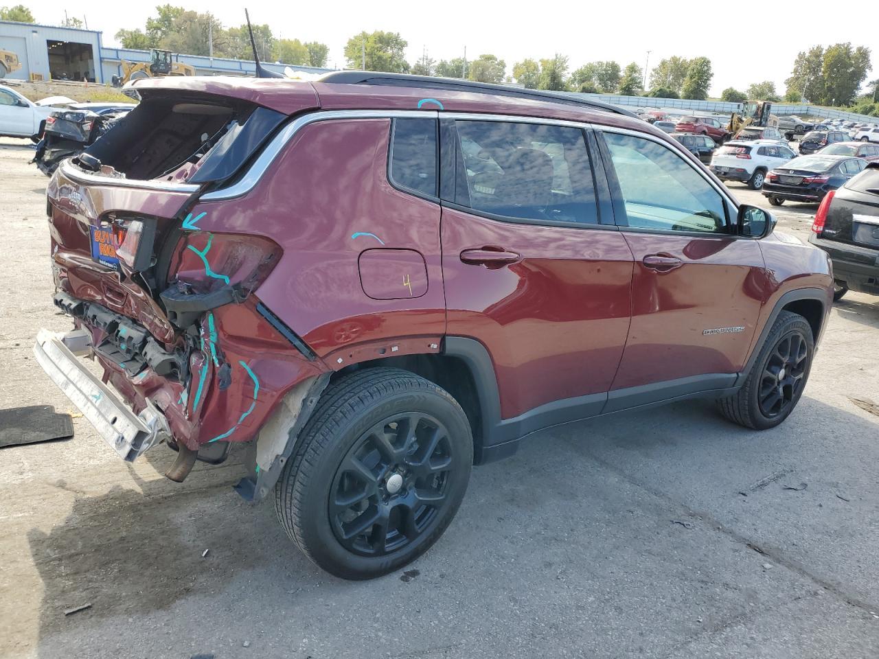 2022 Jeep Compass Latitude Lux - zdjęcie 3